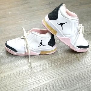 Gently worn  pink-blk-white leather Authentic Authentic leather Air Jordans